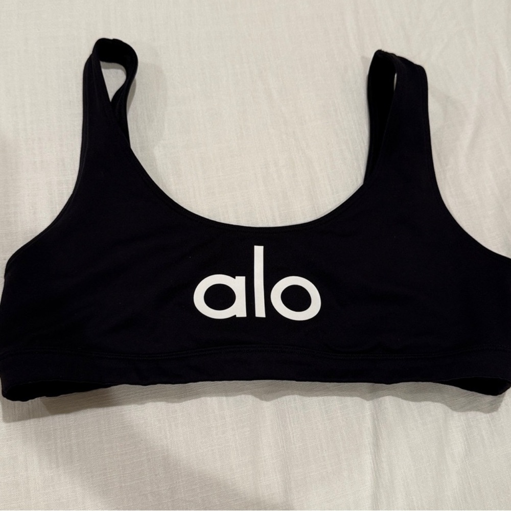 ALO Yoga Black Sports Bra Whith With Logo - Picture 2 of 3